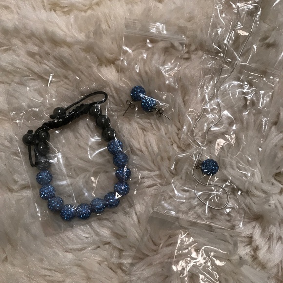 NIB Blue Rhinestone Jewelry Set - Picture 2 of 8